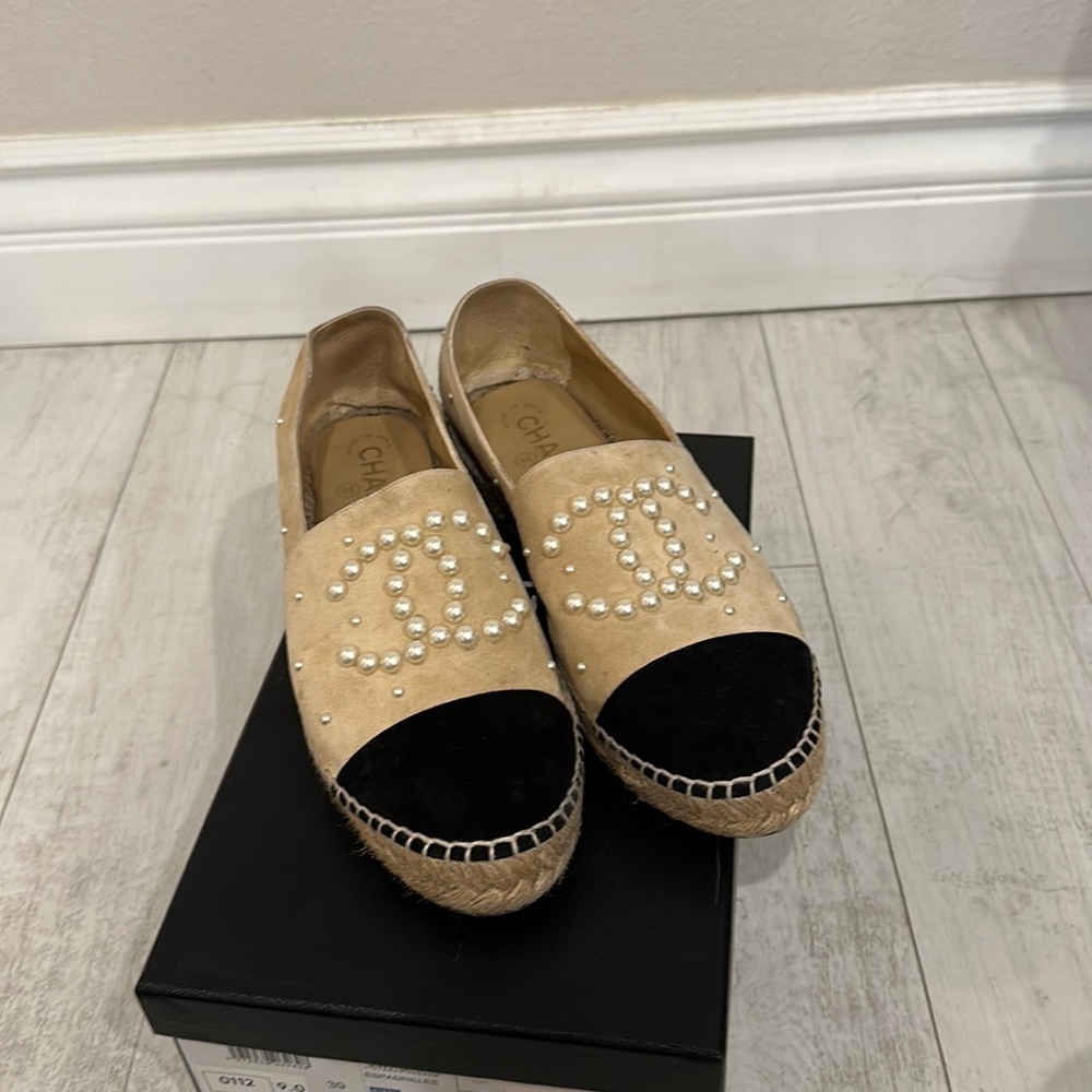 Chanel Pearl Espadrille flats